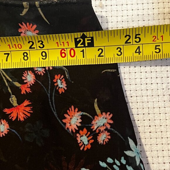 Lane Bryant Size 20 (2X) Chiffon Dark Floral Print Flowy Sleeveless Blouse Tank - Picture 4 of 7